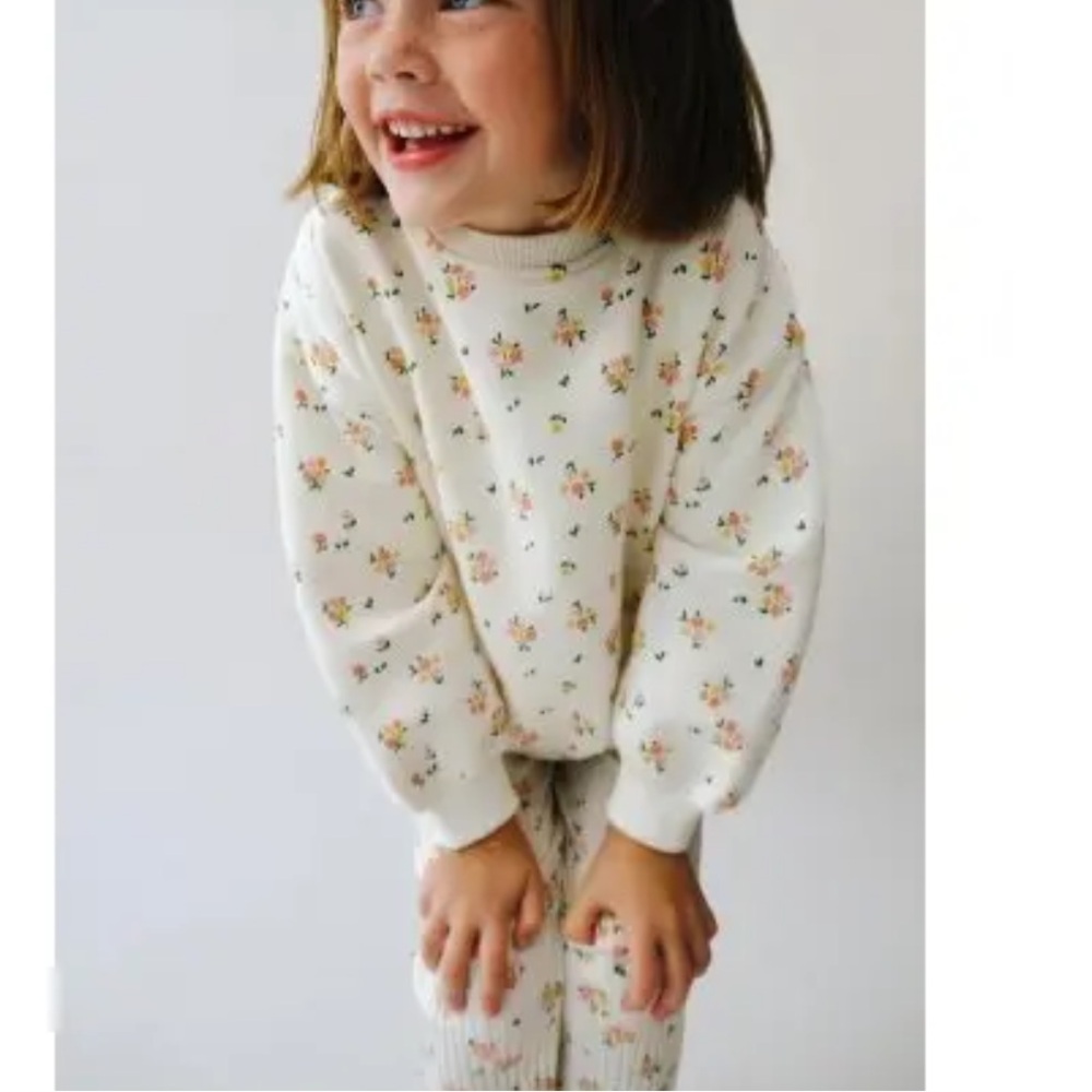 Zara | White Floral Oversized Crewneck | 3T